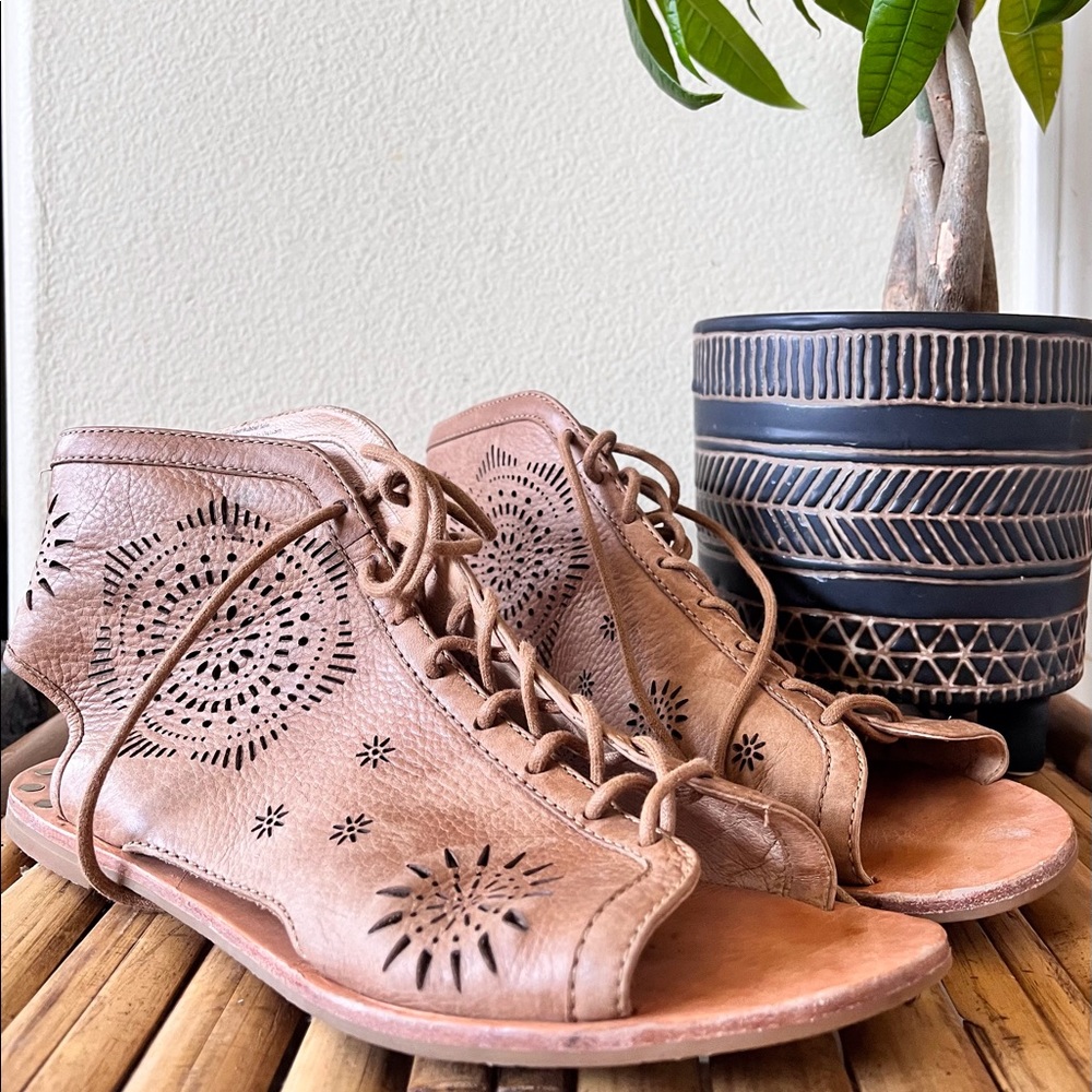 Koolaburra Ugg sandals